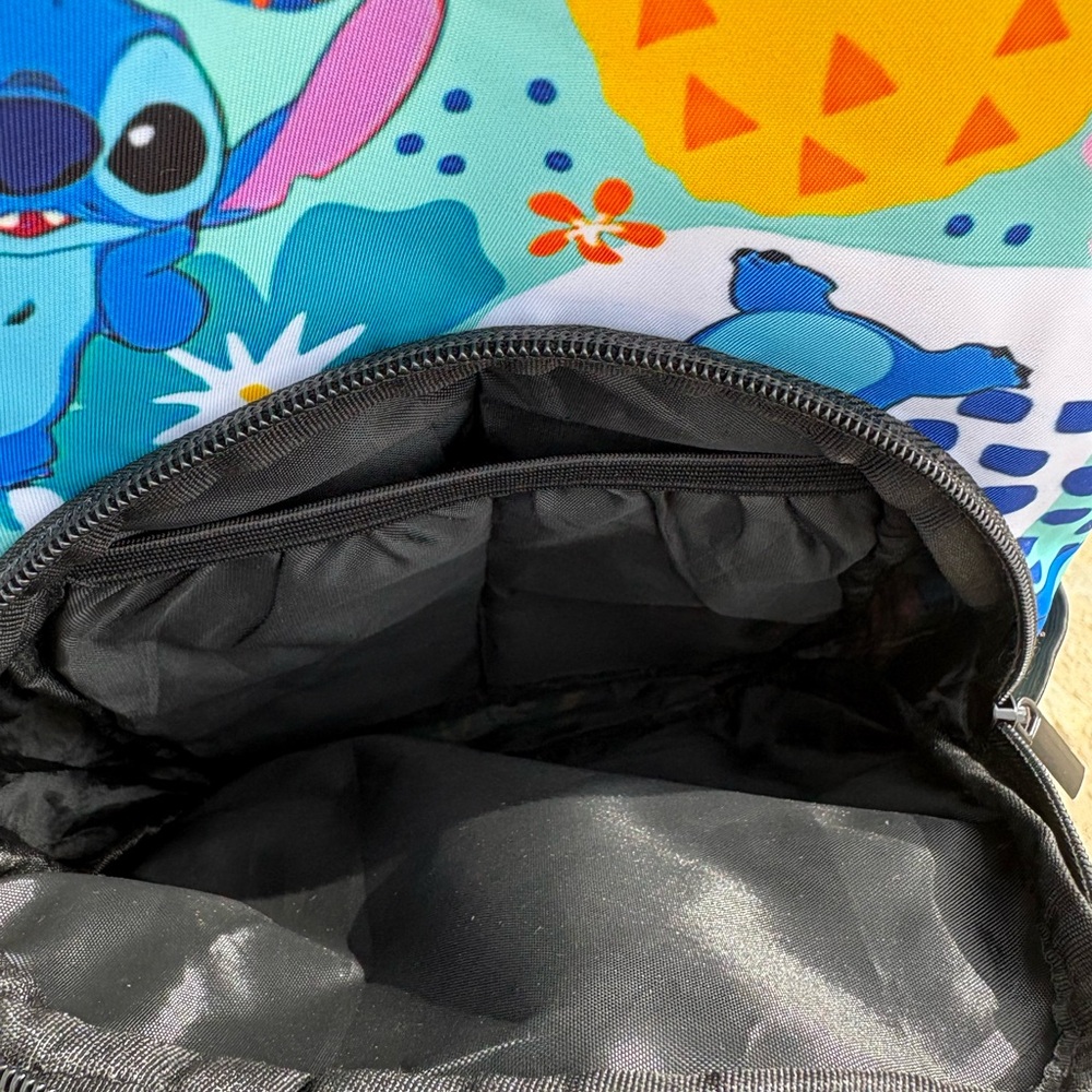 Sling bag stitch Disney crossbody backpack - Picture 6 of 6